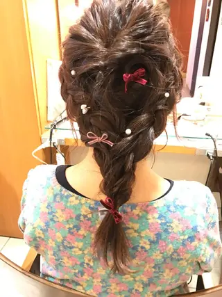 ミディアム ヘアアレンジ LOST CITY 横浜所属・🪐脱白髪染め 🪐松尾菜々美のヘアスタイル