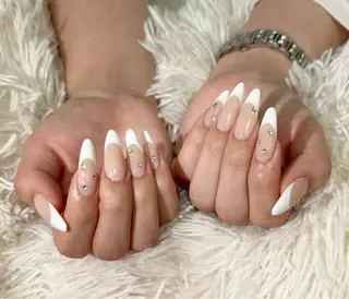 ネイル ROSALIE Nail&Eyelash Salon所属・ROSALIE ロザリーのネイルデザイン