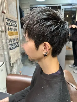 ショート 三宅 亨表のヘアスタイル
