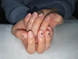 ネイル R'well所属・はばすみれ🎀ﾈｲﾙ 光ﾌｪｲｼｬﾙ ﾍｱのネイルデザイン