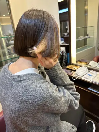 ショート カラー 伊藤 拓哉のヘアスタイル