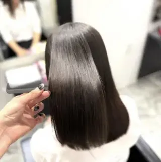 セミロング パーマ 縮毛矯正リピート90 %超/髪質改善/井口のヘアスタイル