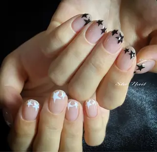ネイル She   Nail所属・ISA_ BELLAのネイルデザイン