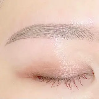 アイブロウ de.tenjin所属・de. tenjinのマツエク・マツパデザイン