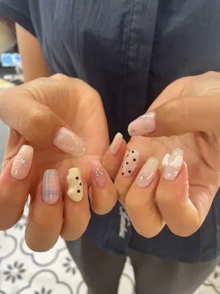 ネイル koyu 🩶のネイルデザイン