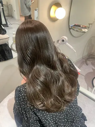 ロング 廣岡 采音のヘアスタイル