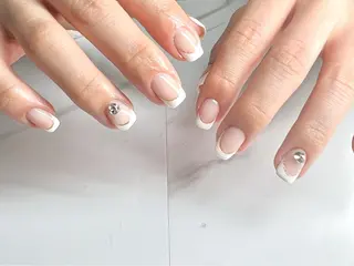 ミディアム ネイリスト シンのネイルデザイン