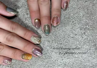 ネイル LAVISH nail salonのネイルデザイン