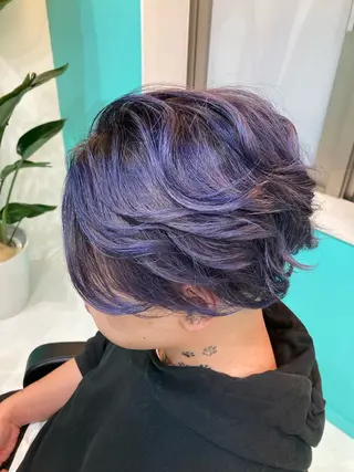 ショート カラー 🫧透明感✨ブリーチ 💫ダメージレス🫧のヘアスタイル