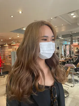 ロング カラー 艶ハイトーン👑♡ NATSUKIのヘアスタイル