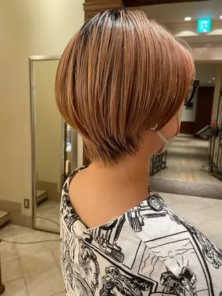 ショート ボブ ホノカのヘアスタイル