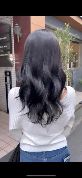 ロング カラー ヘアアレンジ karin🌛ボブ／ 透明感たっぷりカラーのヘアスタイル