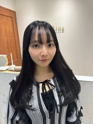 セミロング カラー 透明感のあるモテ艶髪 🫧AYAKAのヘアスタイル