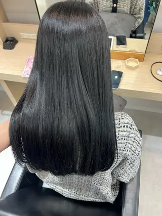 ロング カラー イニー（YNNIE）所属・きはね 💚のヘアスタイル