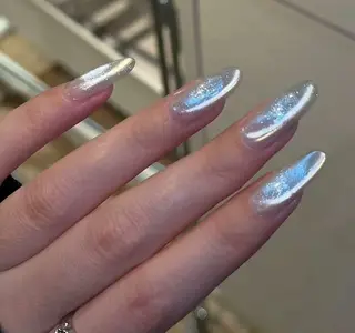 ネイル 相沢 さやかのネイルデザイン