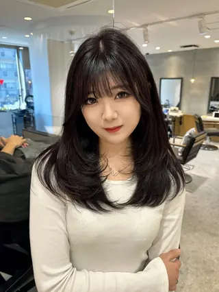 セミロング MOMOHA/ 🍑レイヤーカットのヘアスタイル