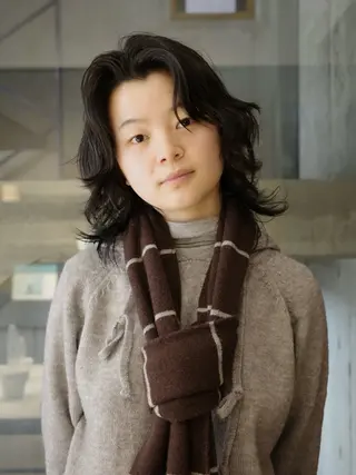 ミディアム パーマ NERO 眞下秋歩のヘアスタイル