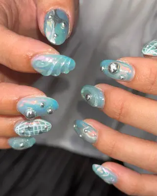 ネイル 🪐富島彩夏 /海外nail🪐のネイルデザイン
