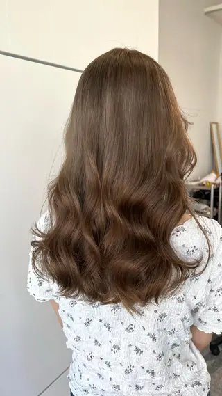 ロング カラー 🌈re-room EIKI🇰🇷のヘアスタイル