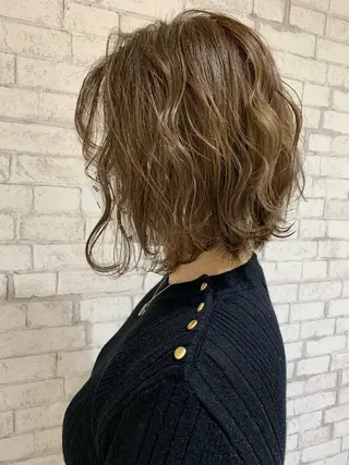ミディアム カラー ✂️小顔カット✂️ 山本有紀のヘアスタイル