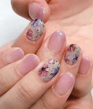 ネイル 東 千夏のネイルデザイン