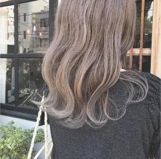 カラー Liliane所属・吉田 彩花のマツエク・マツパデザイン