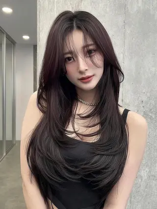 ロング カラー レイヤーカット✨ 福井雄登のヘアスタイル