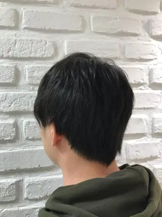 ショート メンズ 【暖色カラー特化】 中山由梨のヘアスタイル