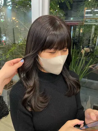 セミロング 相田 佳乃のヘアスタイル