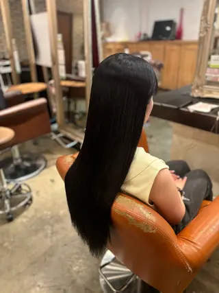 ロング カラー パーマ 髪質改善カラー ブラウン🤎YUMEのヘアスタイル