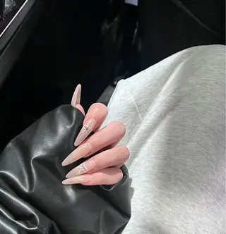 ネイル u1salon所属・ゆい ユイのネイルデザイン