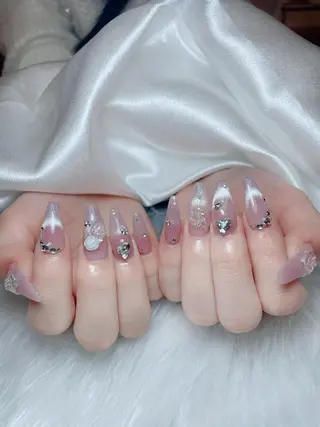 ネイル Queen Nail Salon所属・Queen Nail Salonのネイルデザイン