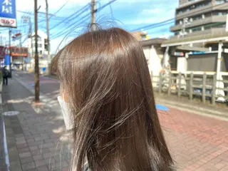 カラー NATUREL 本田風のヘアスタイル