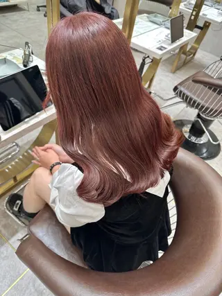 ロング カラー karin ボブハイトーンのヘアスタイル