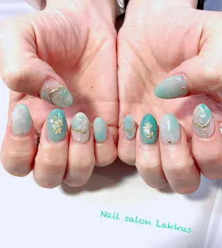 ネイル Lakkus T－CHIのネイルデザイン