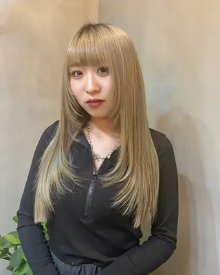 ロング くすみカラー / 肌馴染み/ 花房佑夏のヘアスタイル