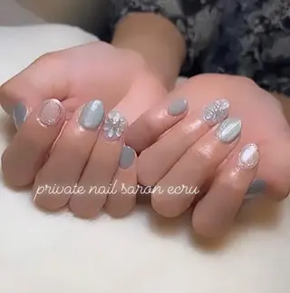 ネイル ecru エクリュのネイルデザイン