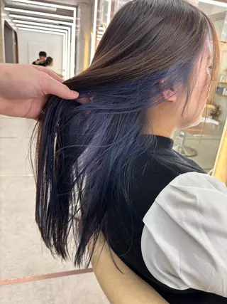 ロング ハッシュカット|透明 感カラー🩵レイヤーのヘアスタイル