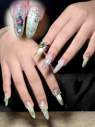 ネイル LI XINLUのネイルデザイン