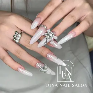 ネイル LUNA Nail salon💕のネイルデザイン