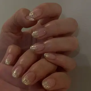 ネイル 𝑟𝑖𝑠𝑎 🕯‎🤍のネイルデザイン