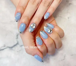 ネイル ネイルリボン 受付スタッフのネイルデザイン
