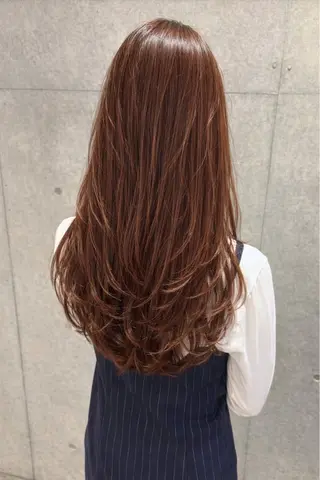 ロング 南 菜花のヘアスタイル