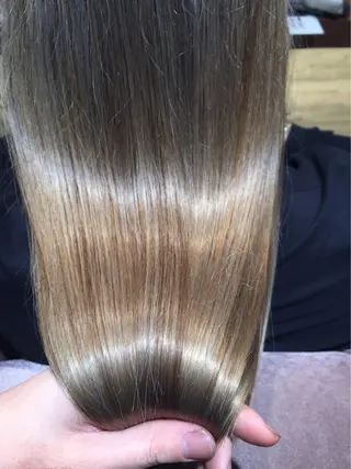 ロング カラー パーマ ヘアアレンジ メンズ キッズ ネイル マツエク・マツパ アティリー 西梅田のヘアスタイル