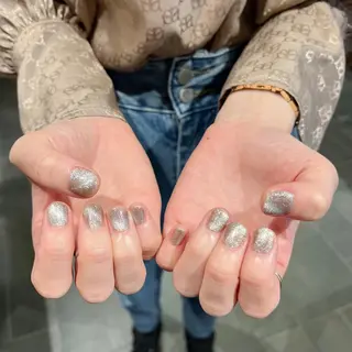 ネイル 鈴木 里奈のネイルデザイン