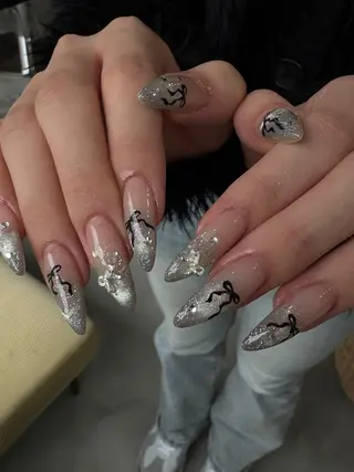 ネイル “N” Yunaのネイルデザイン