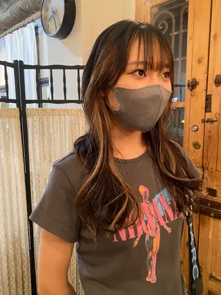 ロング レイヤーカット/ ダブルカラーサクライのヘアスタイル