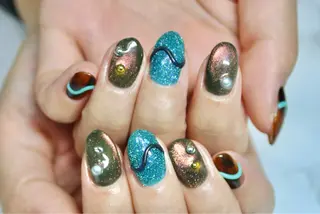 ネイル レイジー スワンのネイルデザイン