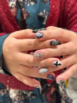 ネイル ꪆৎ平行アーチ ྀི ワカナの眉毛・アイブロウイメージ