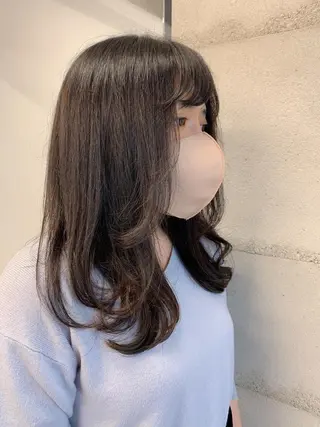 ミディアム カラー 透明感/オリーブ/ グレージュ/YUKAのヘアスタイル